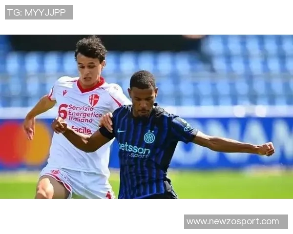 国米冬窗计划通过租借补强右边路应对邓弗里斯伤情恢复缓慢问题 国米冬窗计划通过租借补强右边路应对邓弗里斯伤情恢复缓慢问题